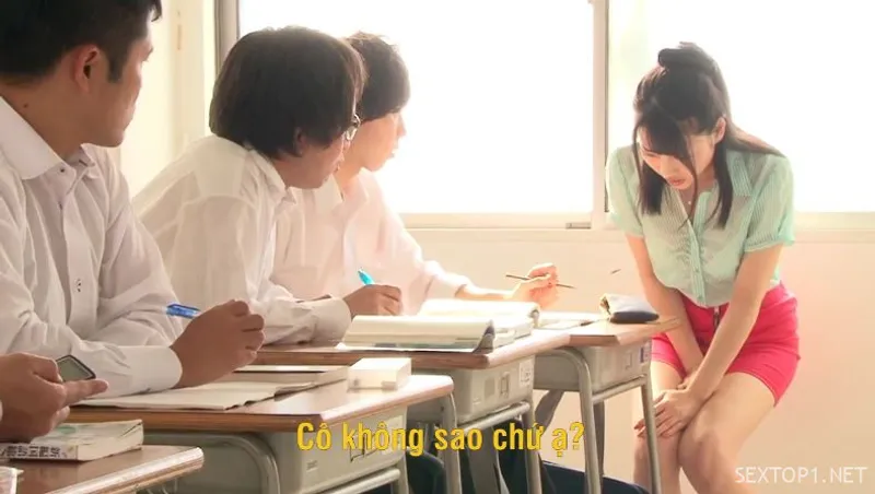 Em gái đến nhà anh gia sư để học nhưng chỉ lo làm tình